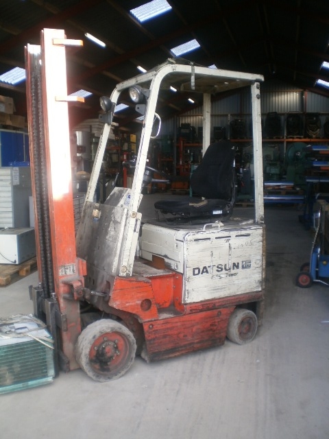  5713 - Fork Lift - Electric - DATSUN - Type: CEB01