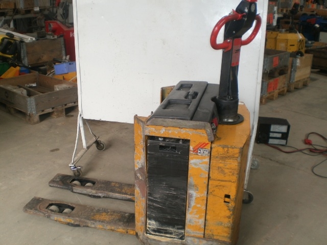 5894 - Electric Lifter - Electrick Pallet Lifter - BV - Type: SL22i