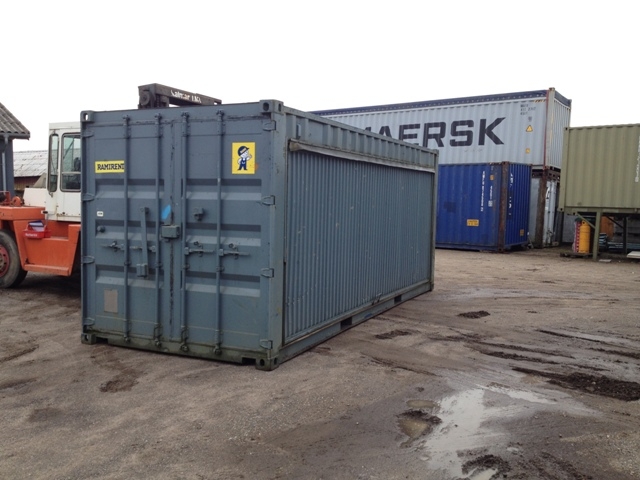 6762 - 20 Foot Container