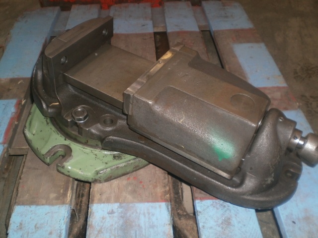 5876 - Maskinskruestik - Vilh. Pedersen Høng - Type: 190