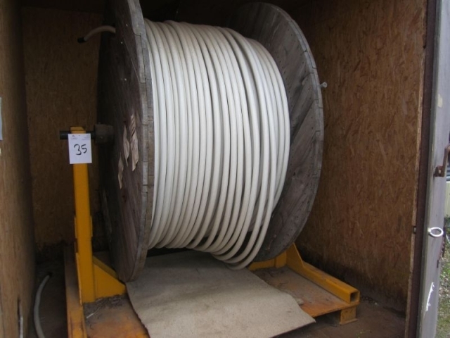 6050 - Cable Reel Racks - strong