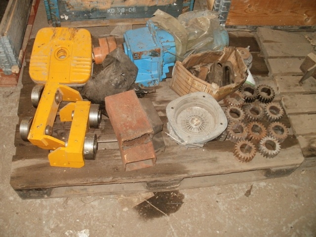 3242&nbsp;-&nbsp;Spare Parts for Cranes